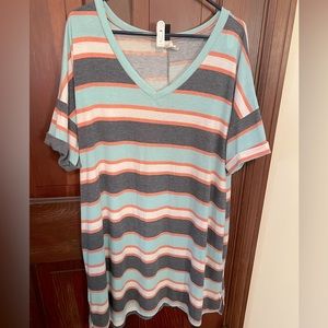 Dress size 2X. Purchased from Chic Boutique. In excellent used condition.